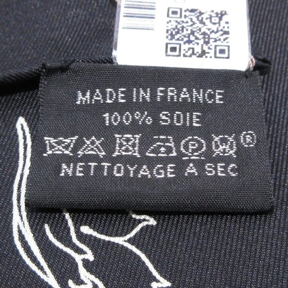 HERMES Carre 90 Black White Scarf - Picture 3 of 4